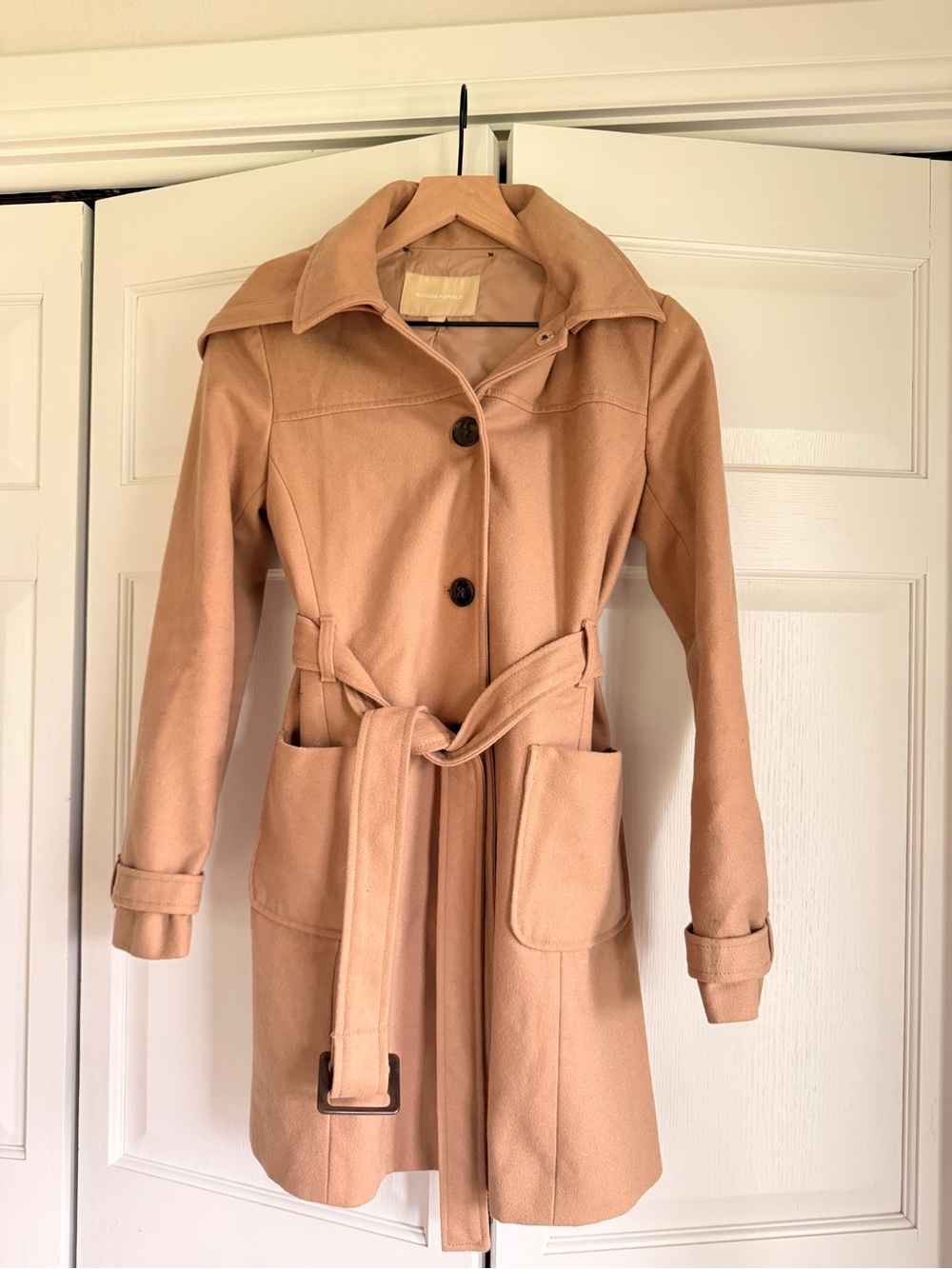 Banana Republic Camel Trench Coat with Belt